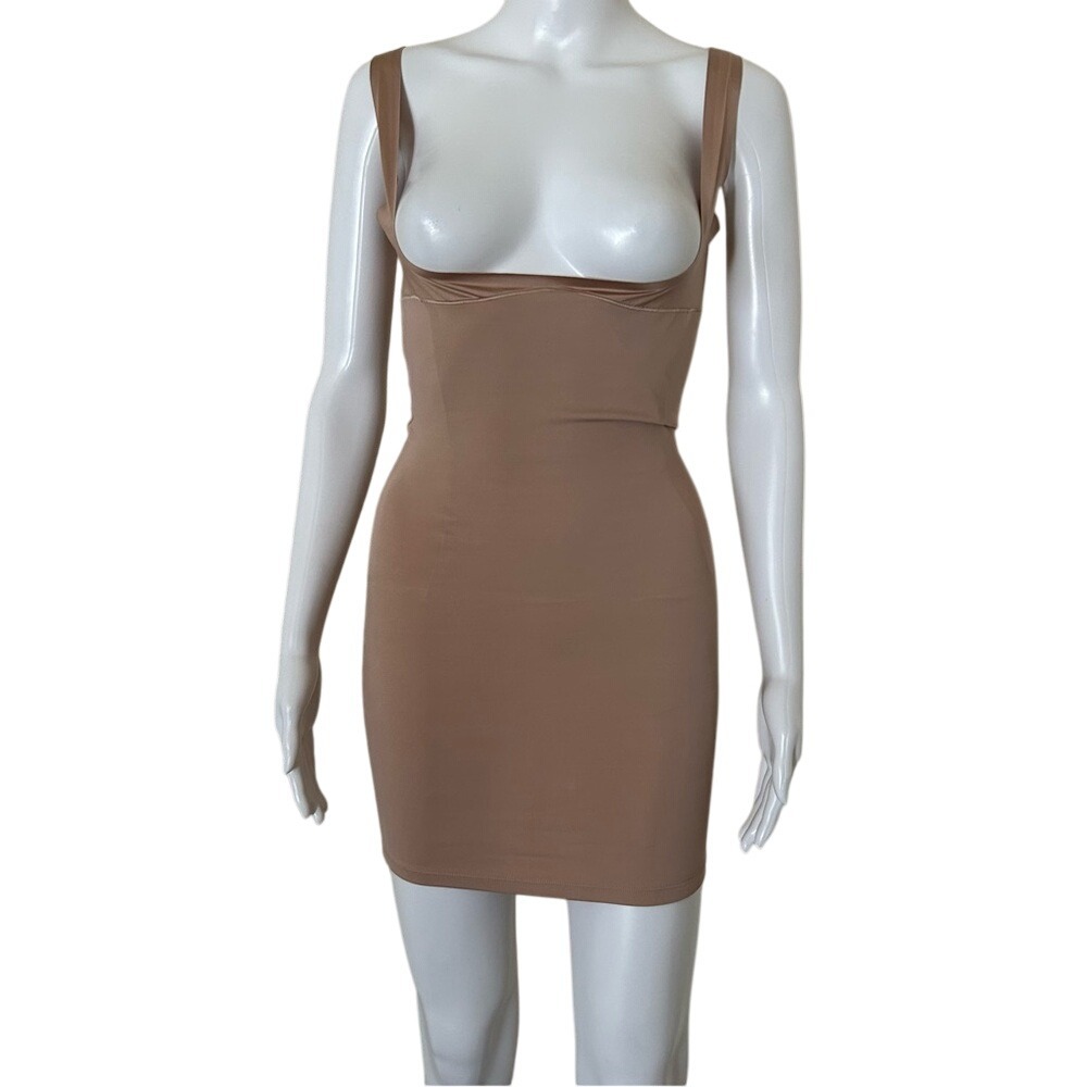 Spanx Love your Assets by Sara Blakley Shaping Bust Free Slip Dress Size Large